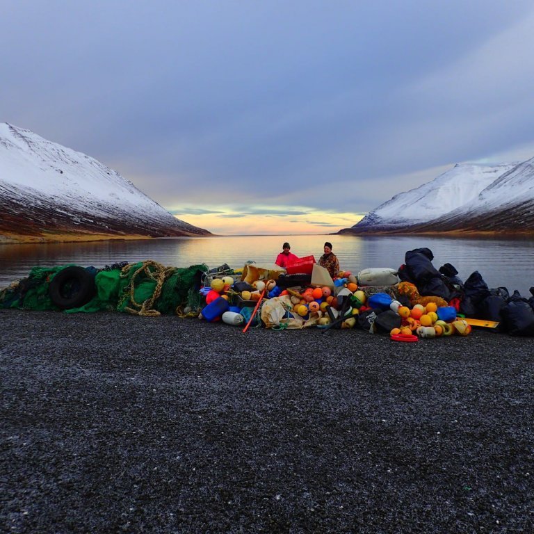 10-adeins-helmingur-alls