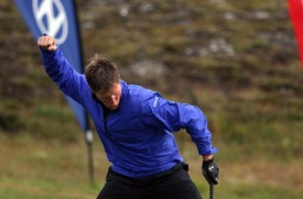 Björgvin Sigurbergsson fagnar