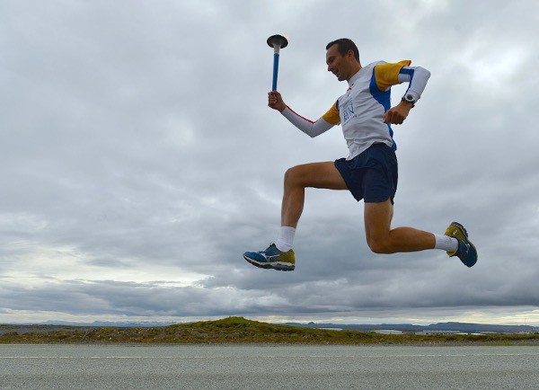 Friðarhlaupari á flugi