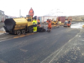 Malbikunarframkvæmdir á höfninni í Ólafsfirði
