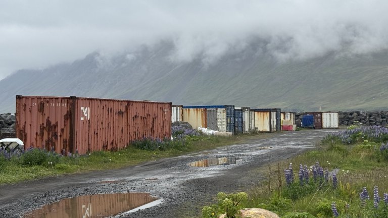 Fyrirhugaður flutningur á gámasvæði við öldubrjót - Fegrum Fjallabyggð